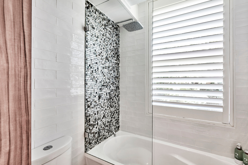 Frameless Shutters