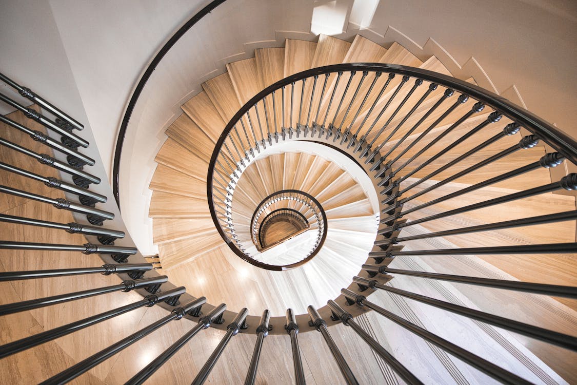 Top Design Trends for Modern Staircases