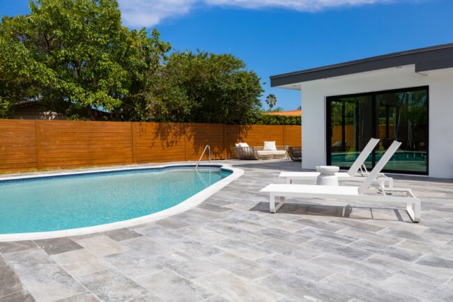 Amenities in Jerry Jones House