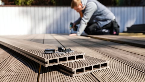 deck builders