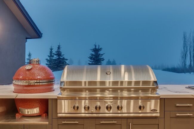 outdoor kitchen