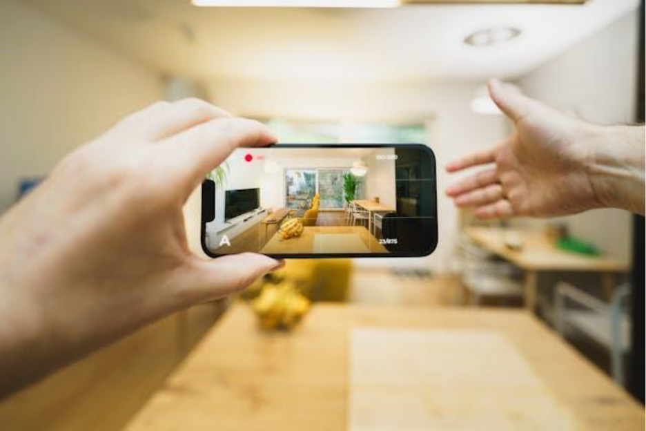 DIY Tips for Staging Your Home While Relocating 