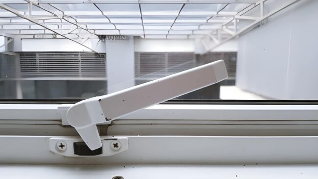 Fiberglass vs Vinyl Windows